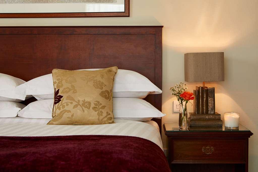 Macdonald New Blossoms Hotel Chester Habitación foto